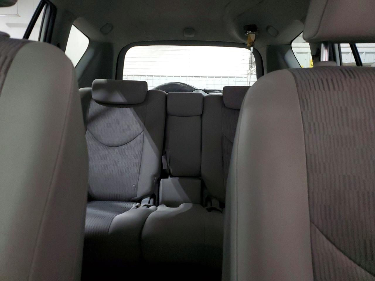 2009 TOYOTA RAV4 photo 10
