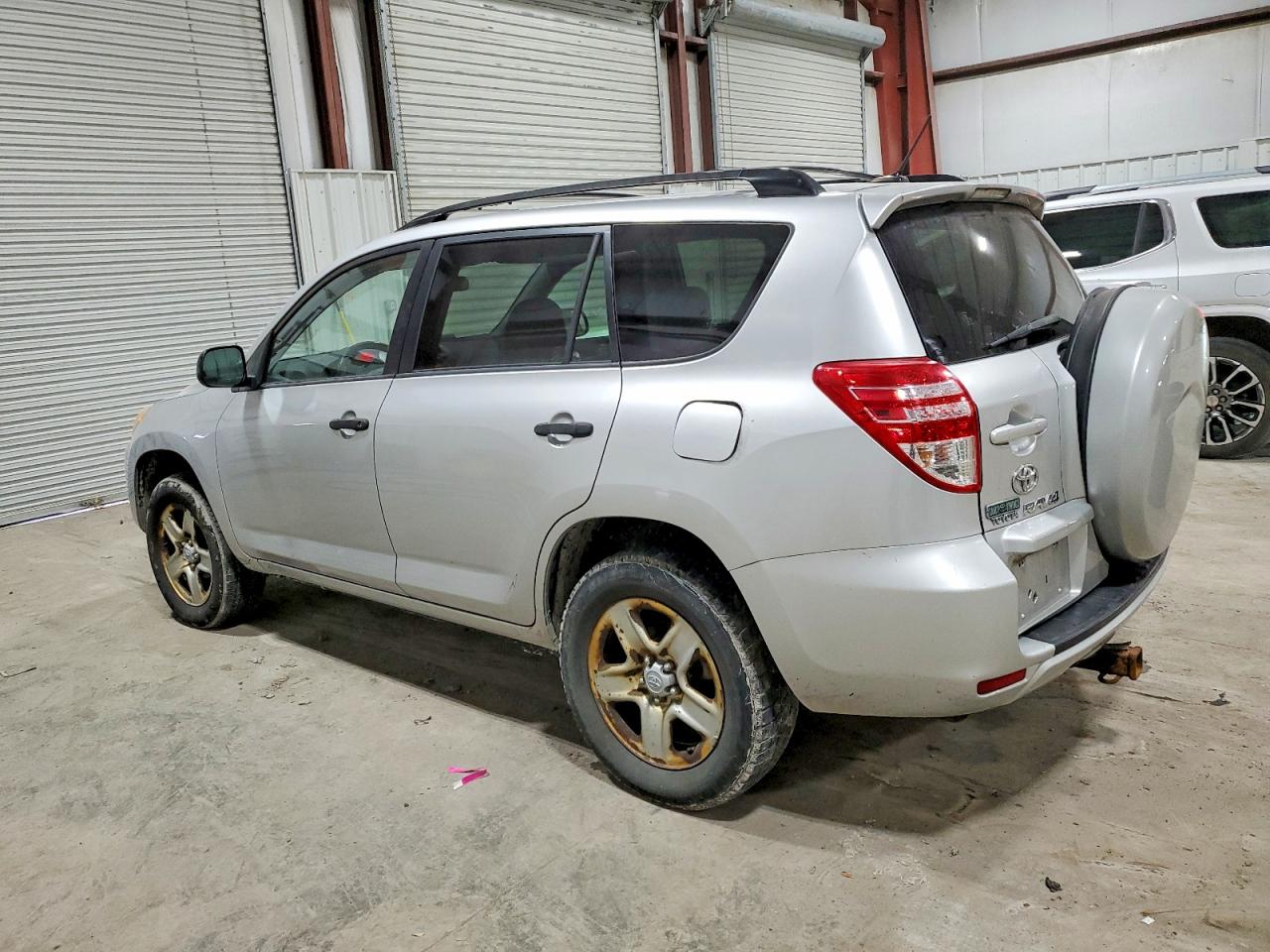 2009 TOYOTA RAV4 photo 2