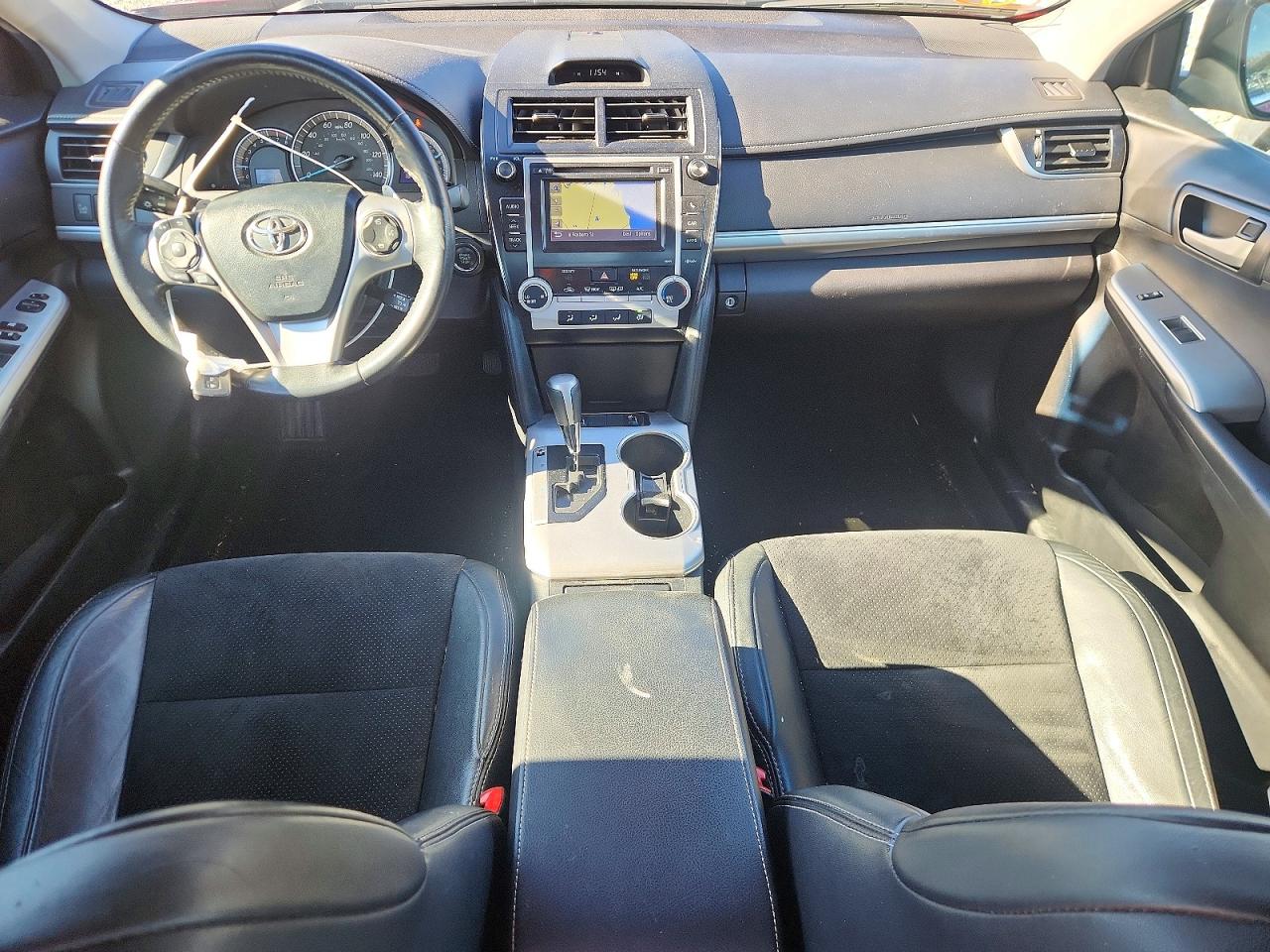 2013 TOYOTA CAMRY L photo 8