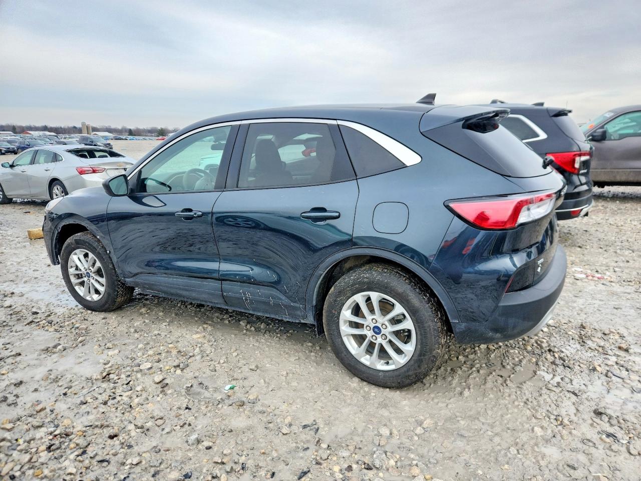 2022 FORD ESCAPE SE photo 2