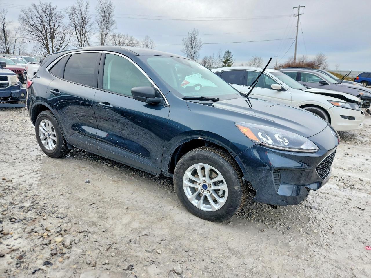 2022 FORD ESCAPE SE photo 4