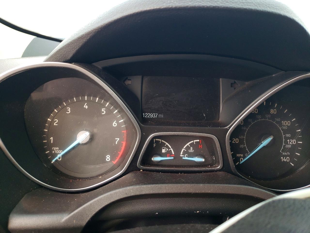 2017 FORD ESCAPE SE photo 9