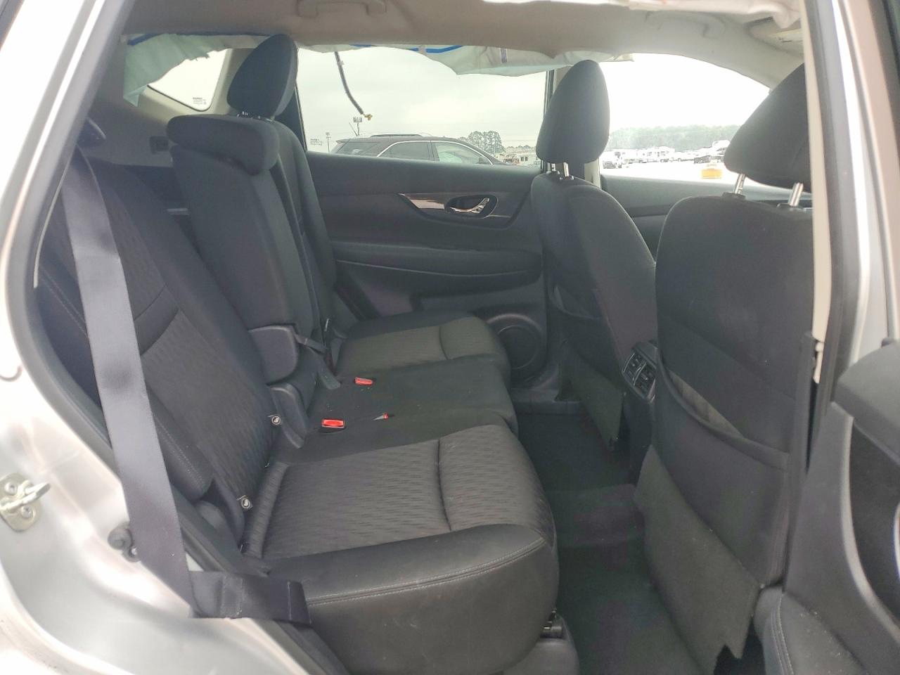 2020 NISSAN ROGUE SV photo 11