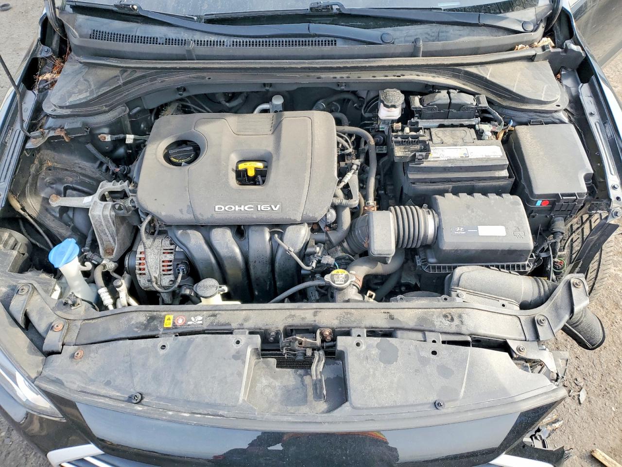 2018 HYUNDAI ELANTRA SEL photo 3