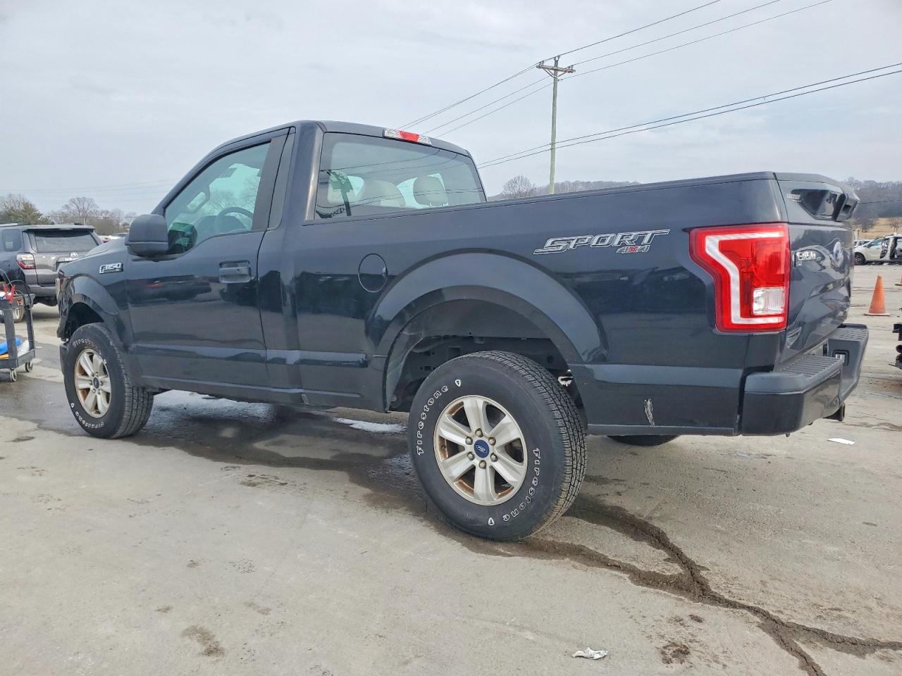 2016 FORD F150 photo 2
