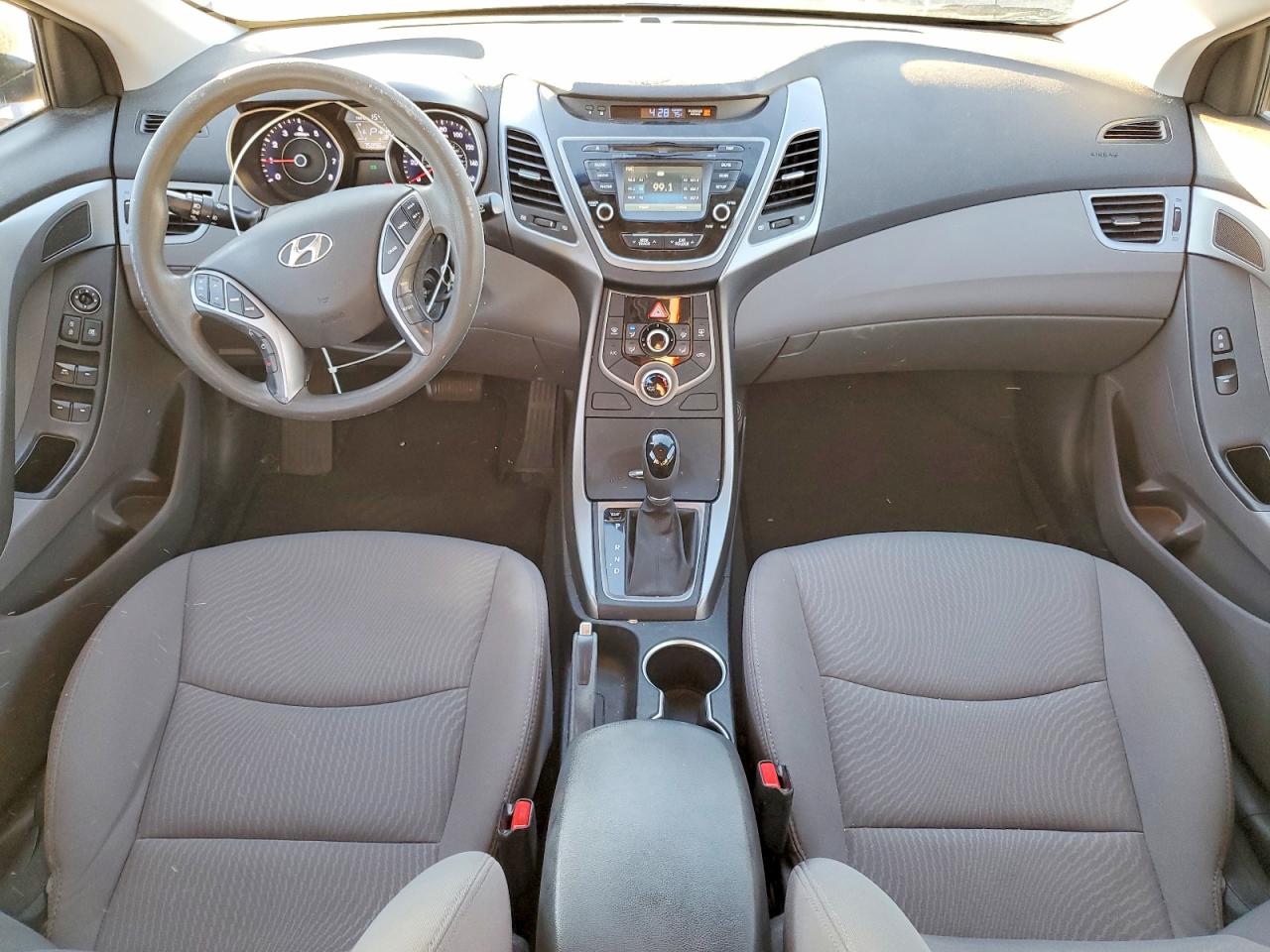 2016 HYUNDAI ELANTRA SE photo 8