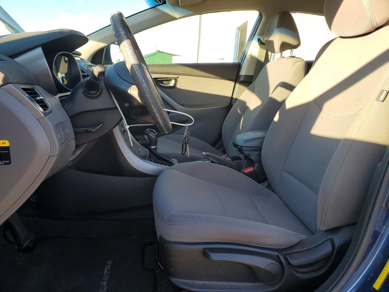 2016 HYUNDAI ELANTRA SE photo 7