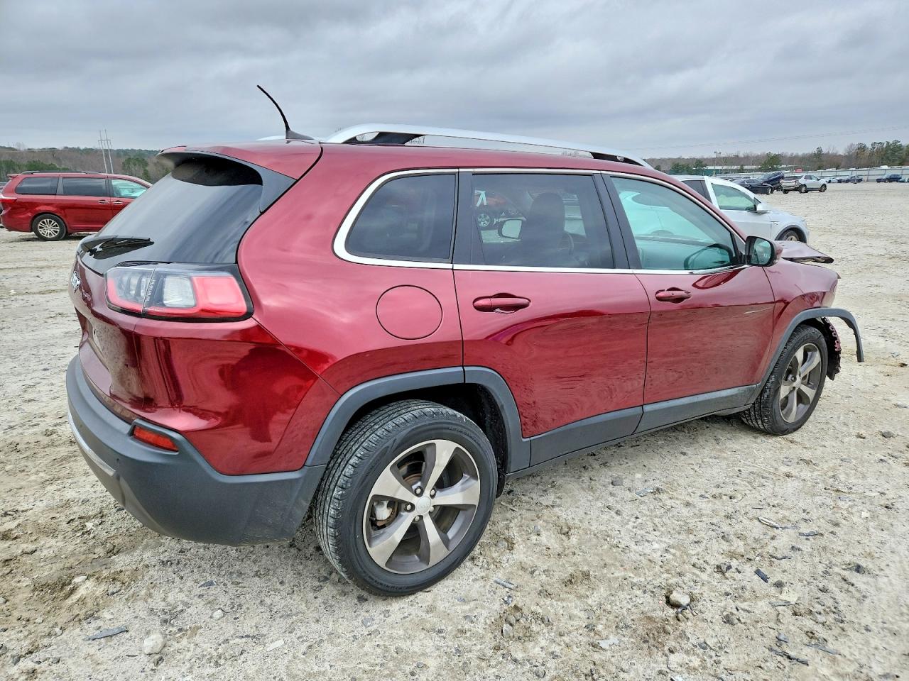 2019 JEEP CHEROKEE LIMITED photo 3