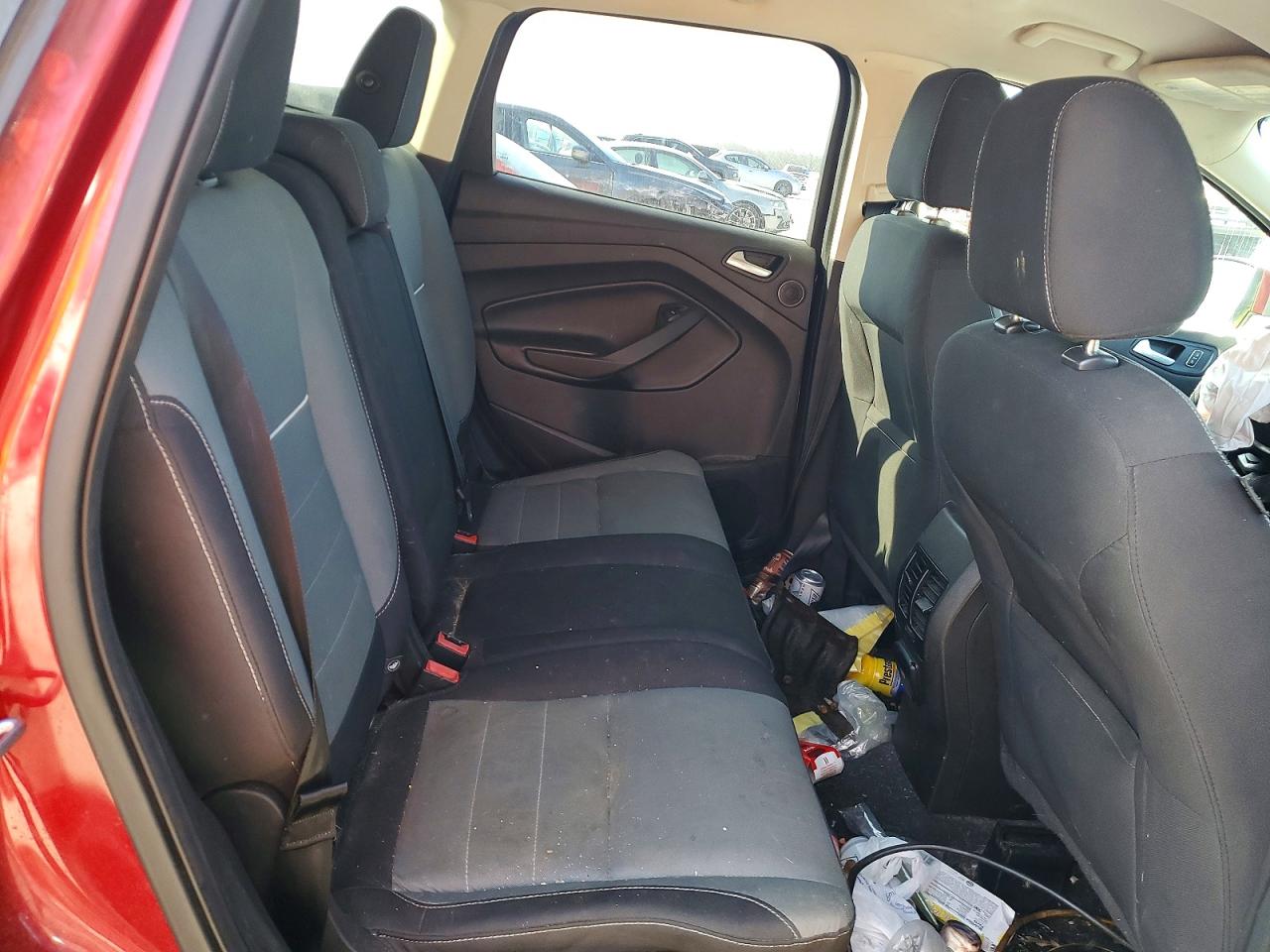 2015 FORD ESCAPE SE photo 11