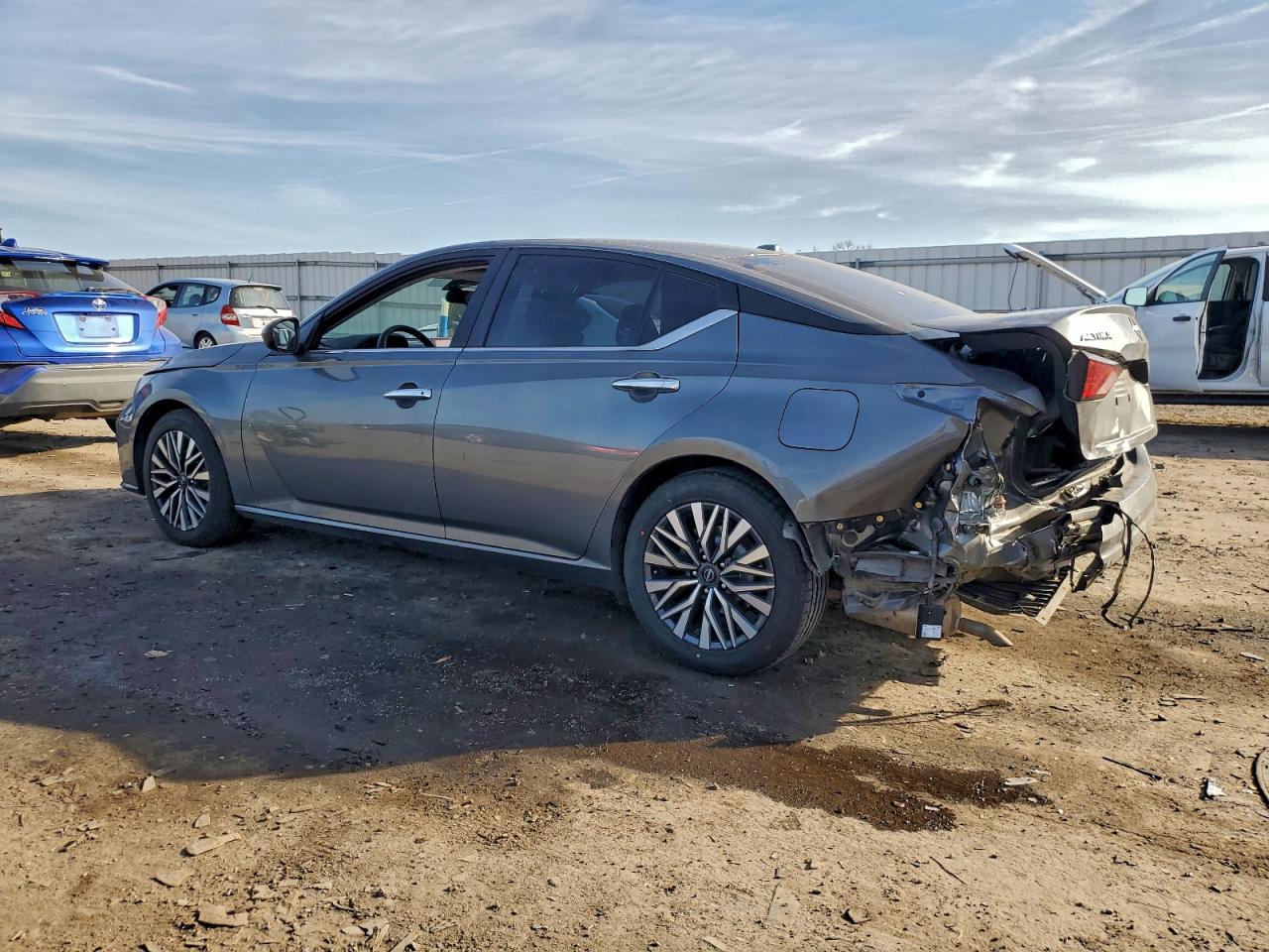 2024 NISSAN ALTIMA SV photo 2