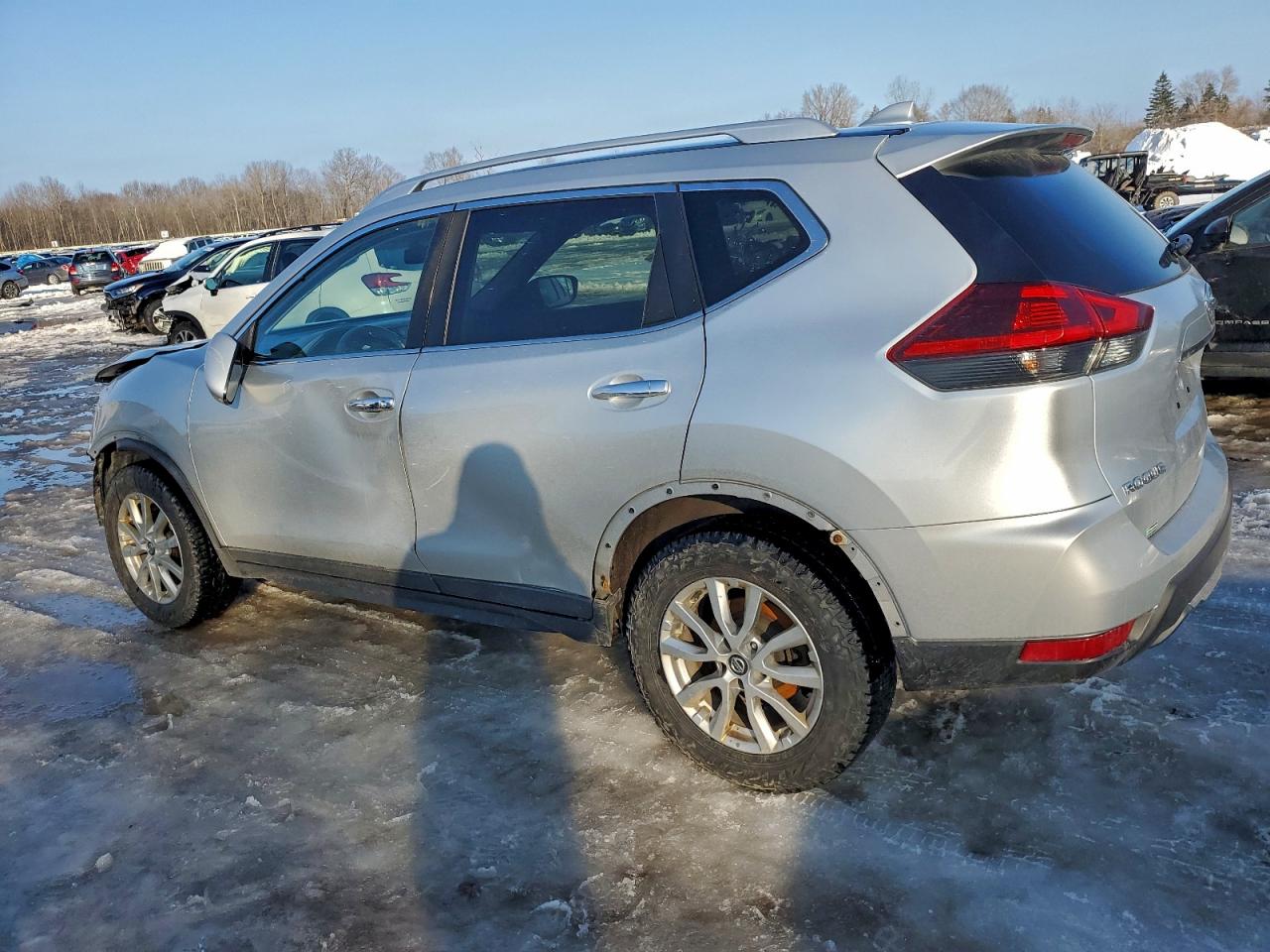 2018 NISSAN ROGUE S photo 4
