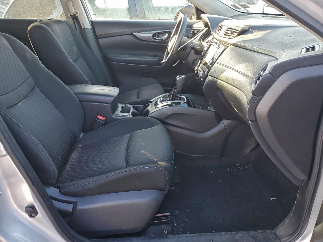 2018 NISSAN ROGUE S photo 19