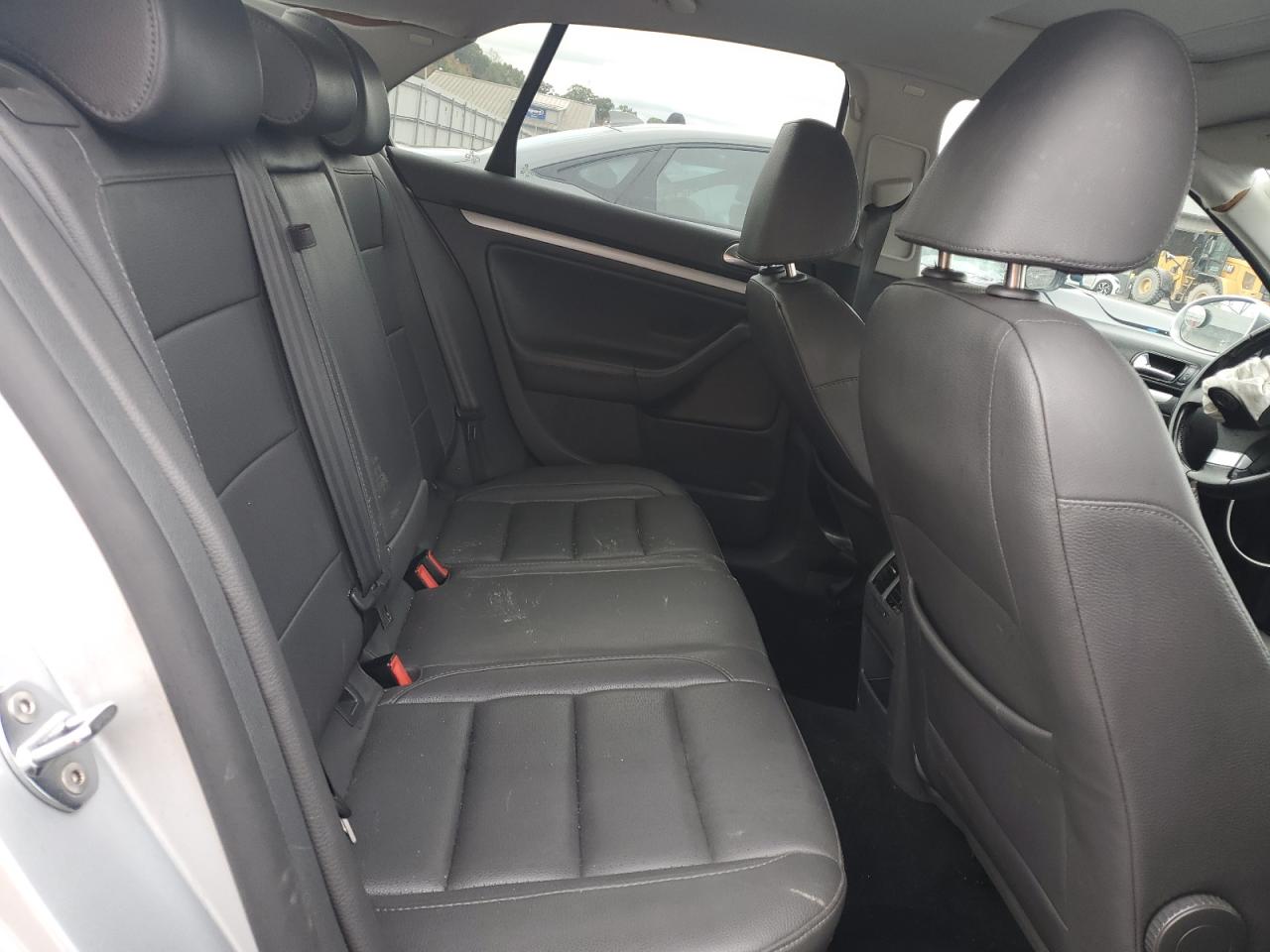 2009 VOLKSWAGEN JETTA SE photo 10
