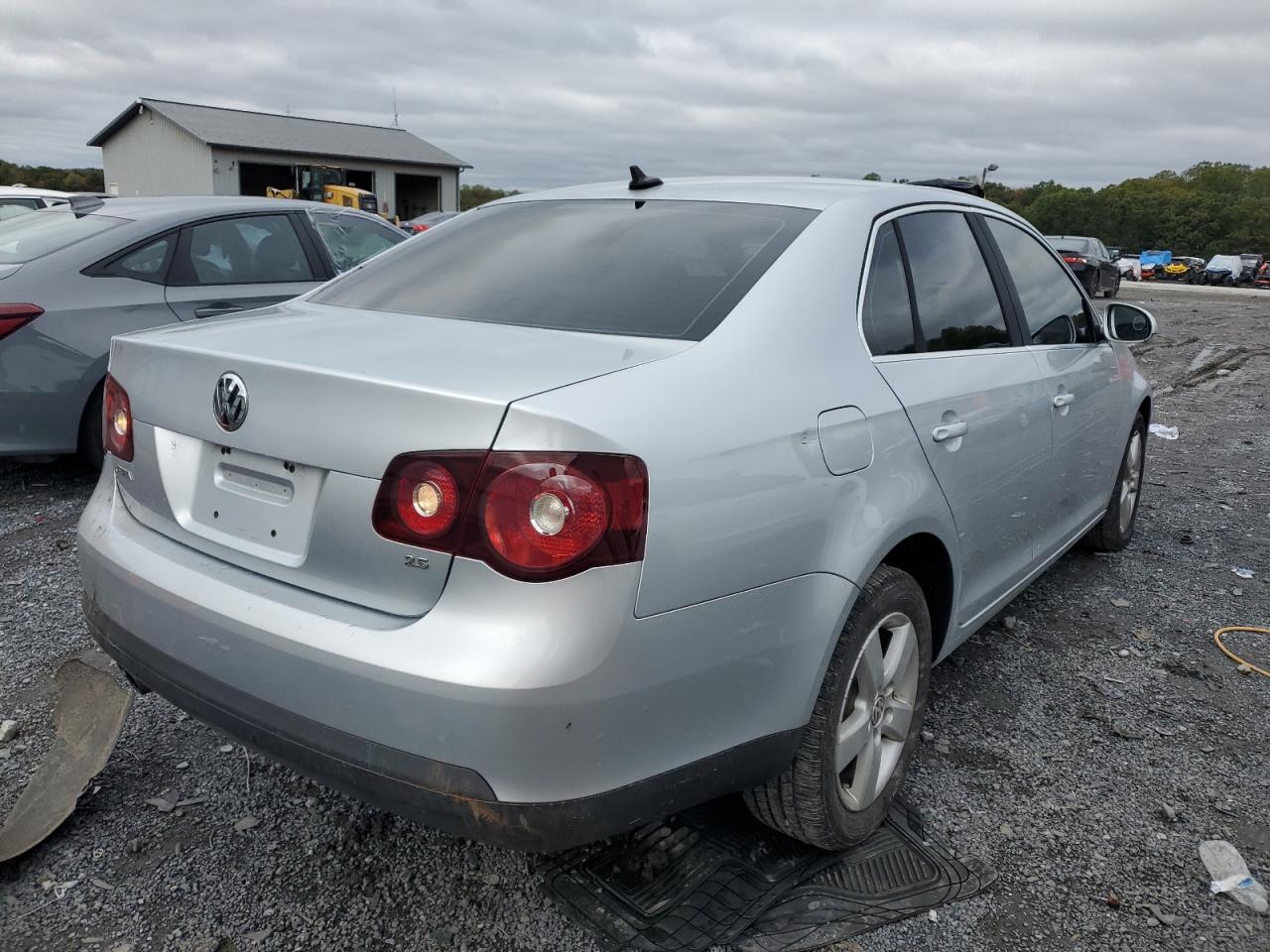2009 VOLKSWAGEN JETTA SE photo 3