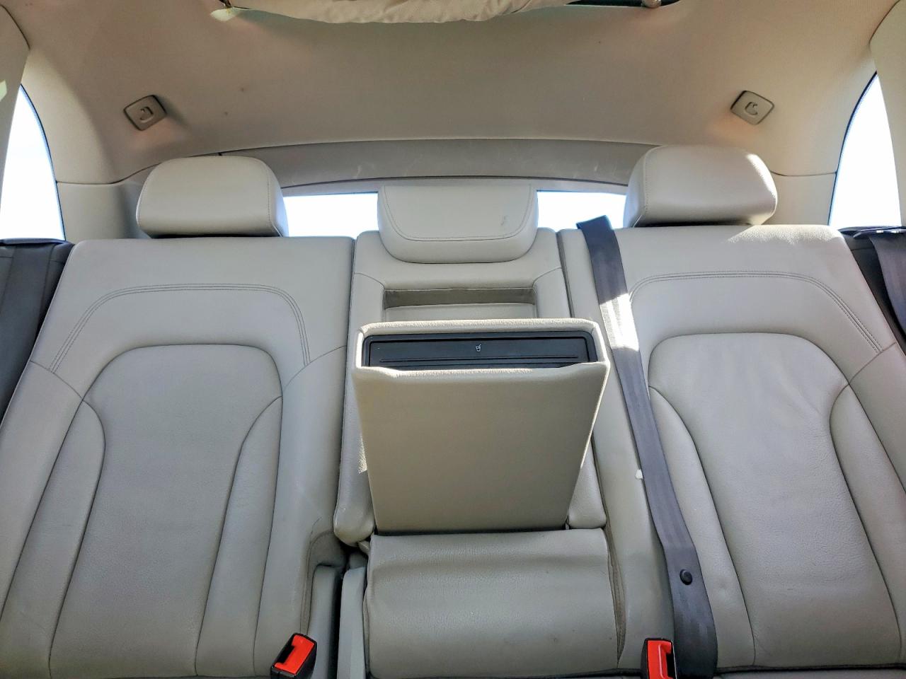 2012 AUDI Q5 PREMIUM PLUS photo 10