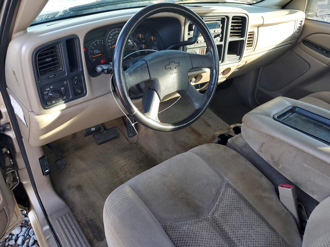2005 CHEVROLET SILVERADO C1500 photo 8