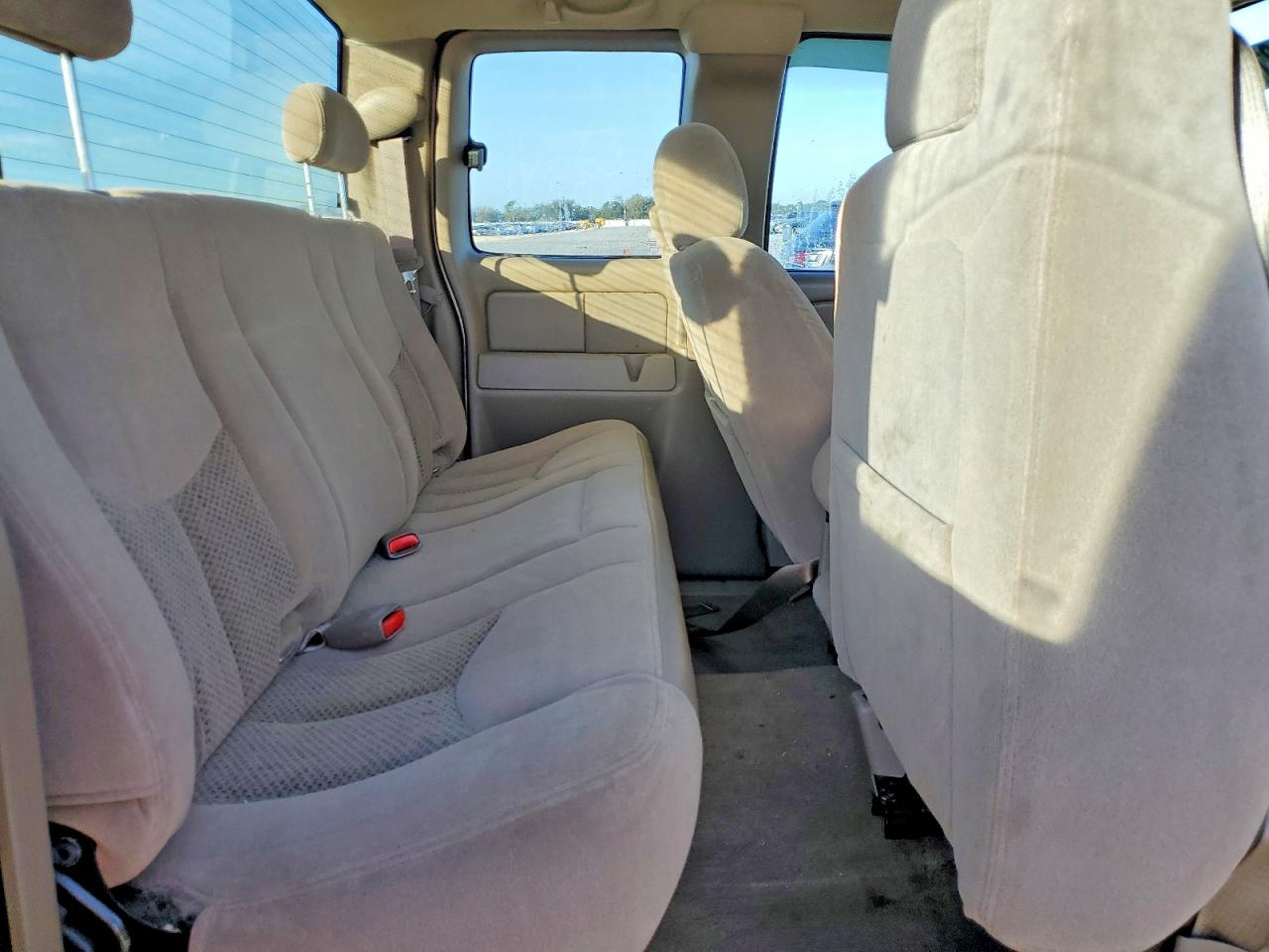 2005 CHEVROLET SILVERADO C1500 photo 10