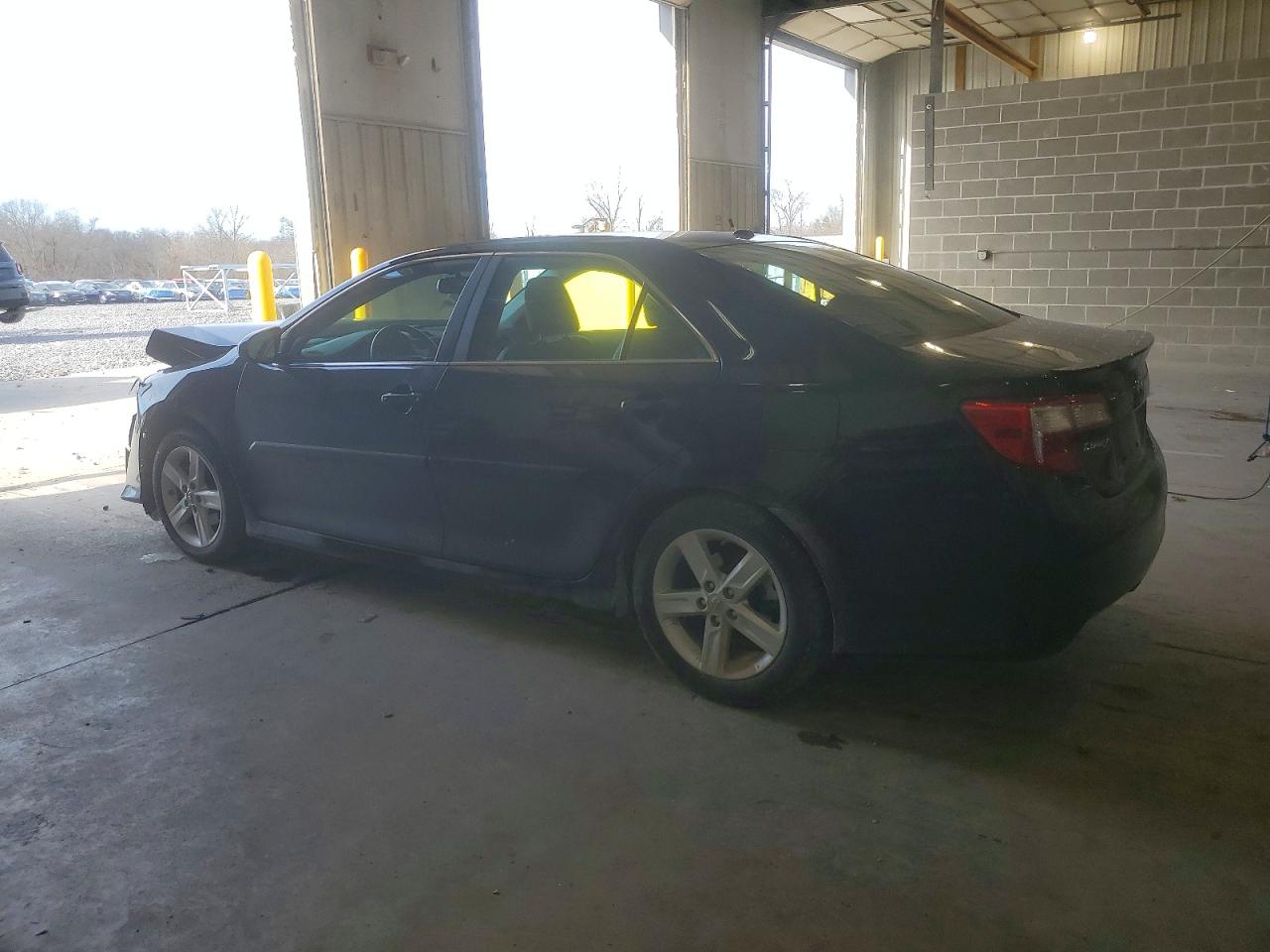 2013 TOYOTA CAMRY L photo 2