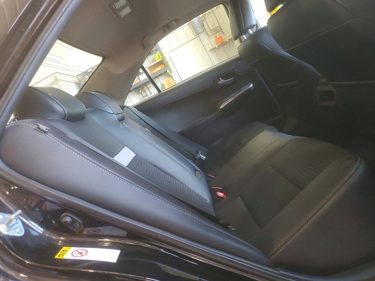 2013 TOYOTA CAMRY L photo 10