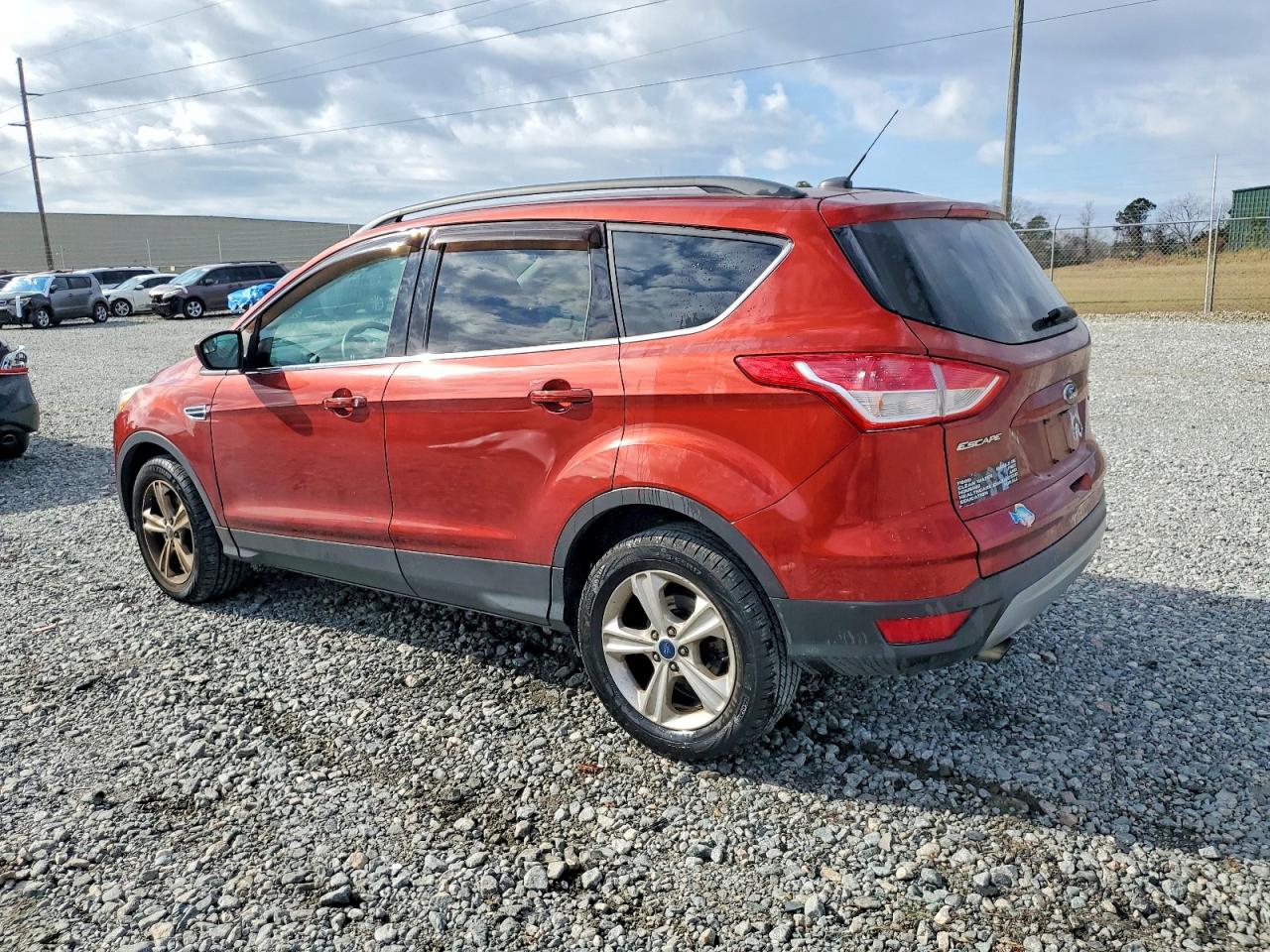 2014 FORD ESCAPE SE photo 2