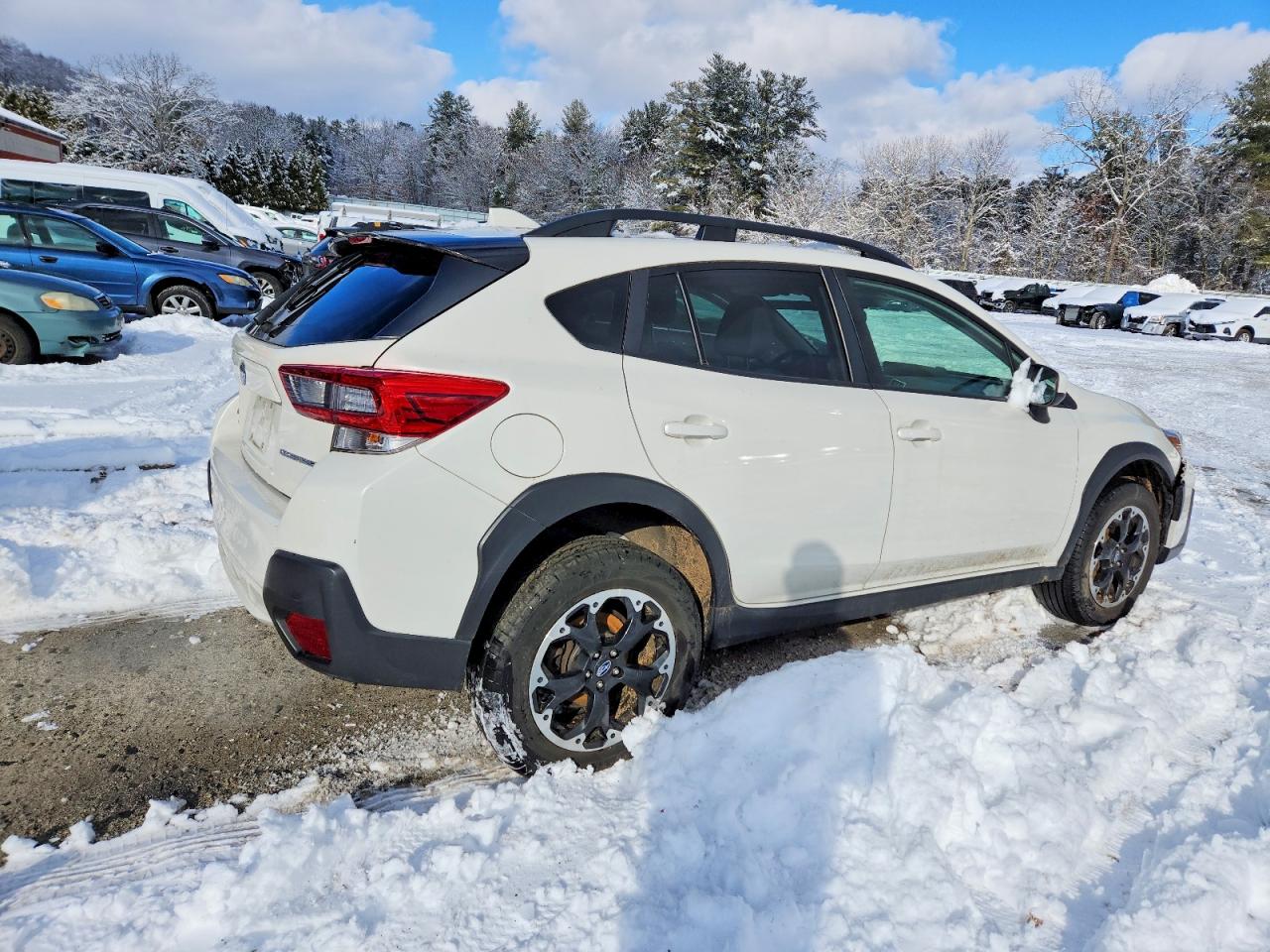 2021 SUBARU CROSSTREK PREMIUM photo 3