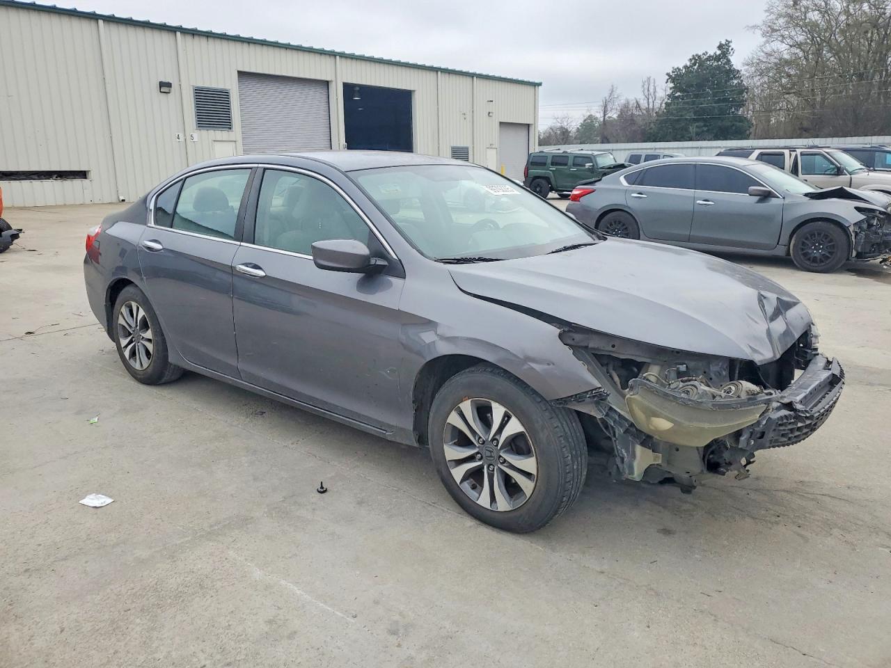 2013 HONDA ACCORD LX photo 4