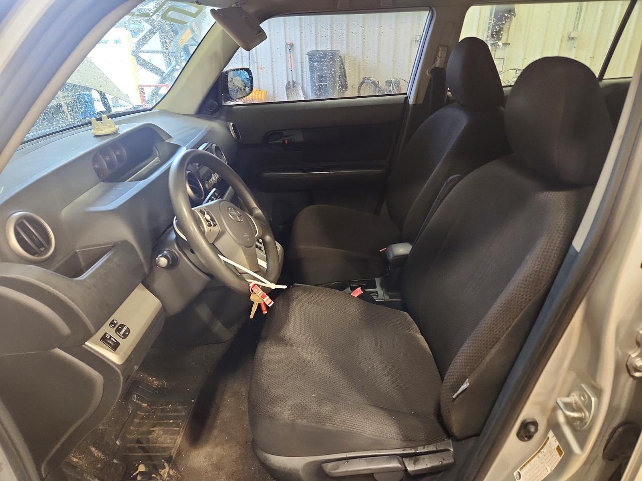 2009 TOYOTA SCION XB photo 7