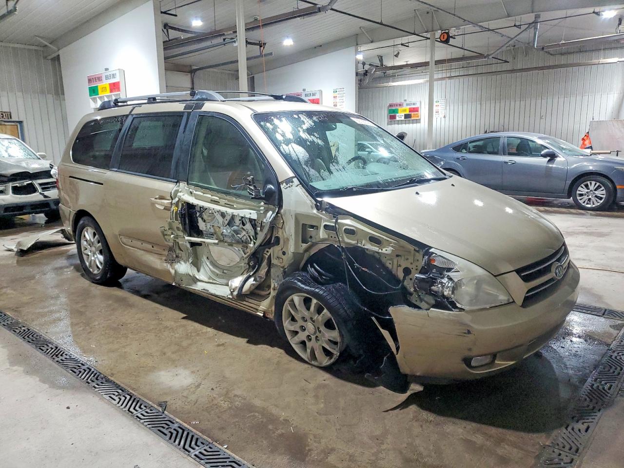 2007 KIA SEDONA EX photo 4