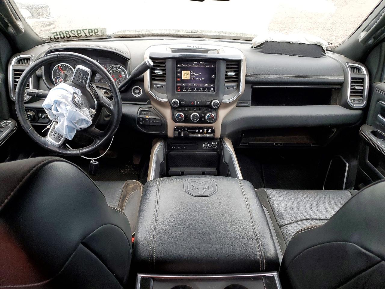 2019 RAM 3500 LARAMIE photo 8