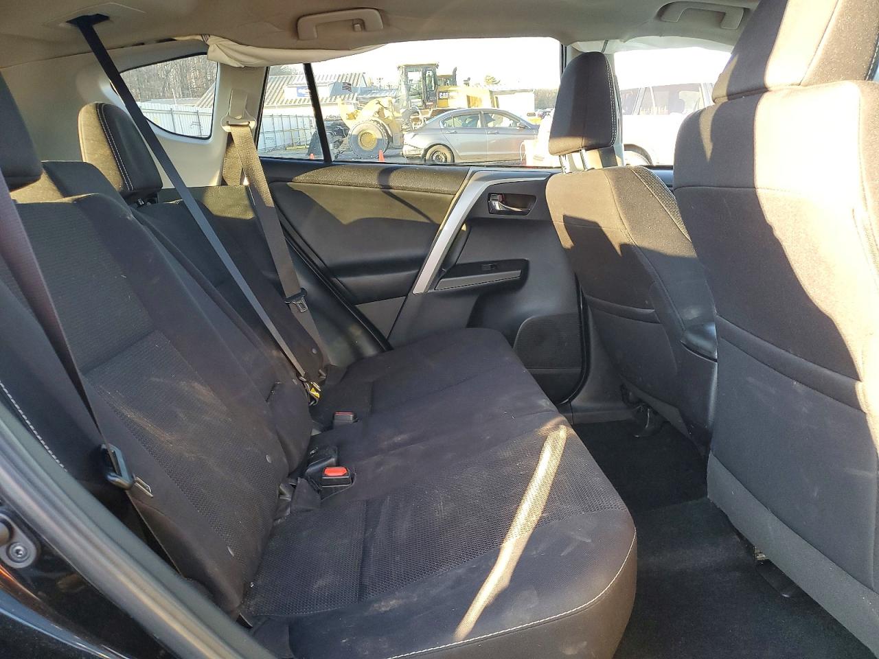 2018 TOYOTA RAV4 XLE photo 11