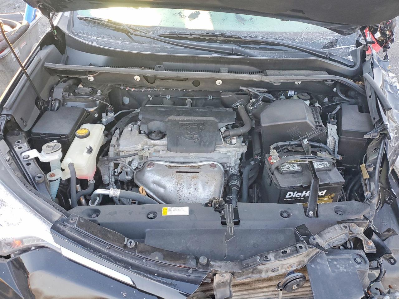 2018 TOYOTA RAV4 XLE photo 12