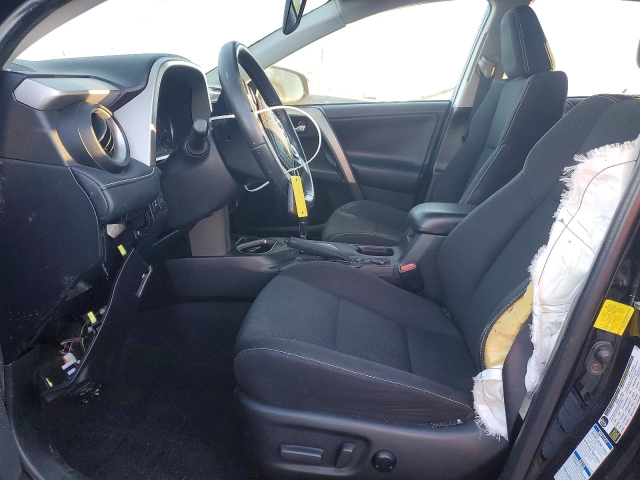 2018 TOYOTA RAV4 XLE photo 7