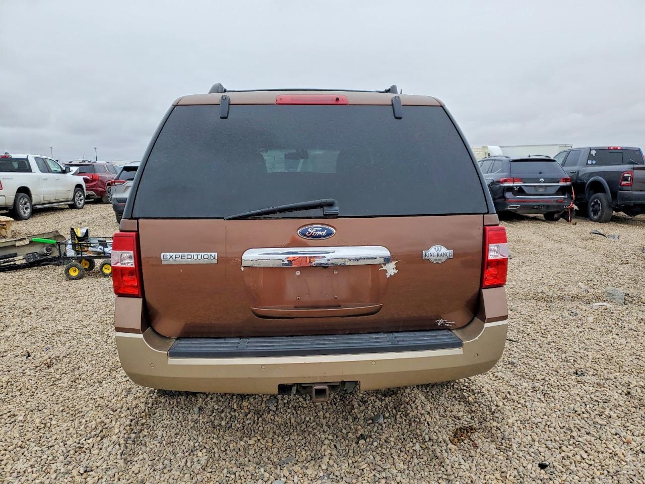2012 FORD EXPEDITION XLT photo 6
