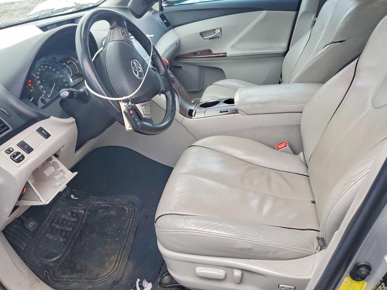 2011 TOYOTA VENZA photo 7
