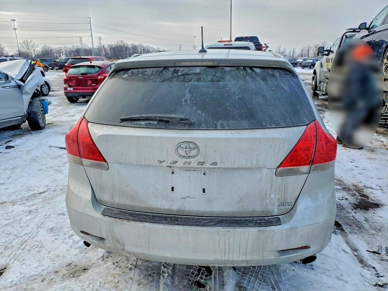 2011 TOYOTA VENZA photo 6