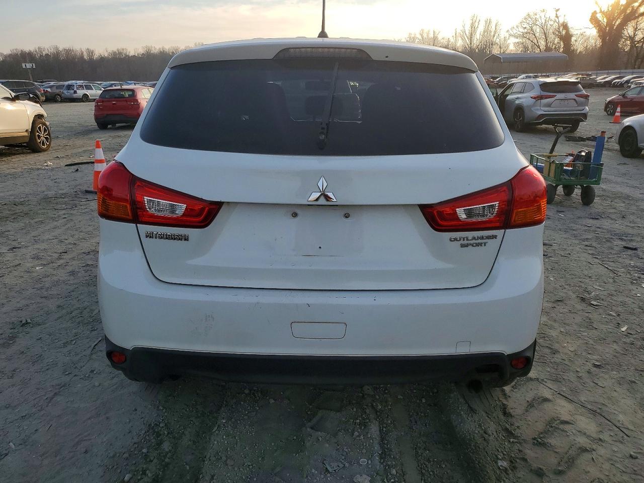 2016 MITSUBISHI OUTLANDER SPORT ES photo 6
