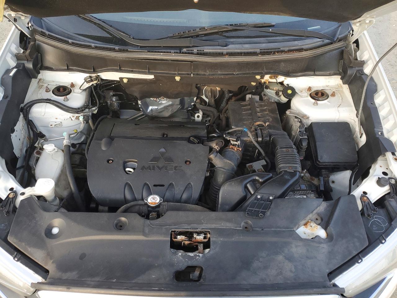 2016 MITSUBISHI OUTLANDER SPORT ES photo 11