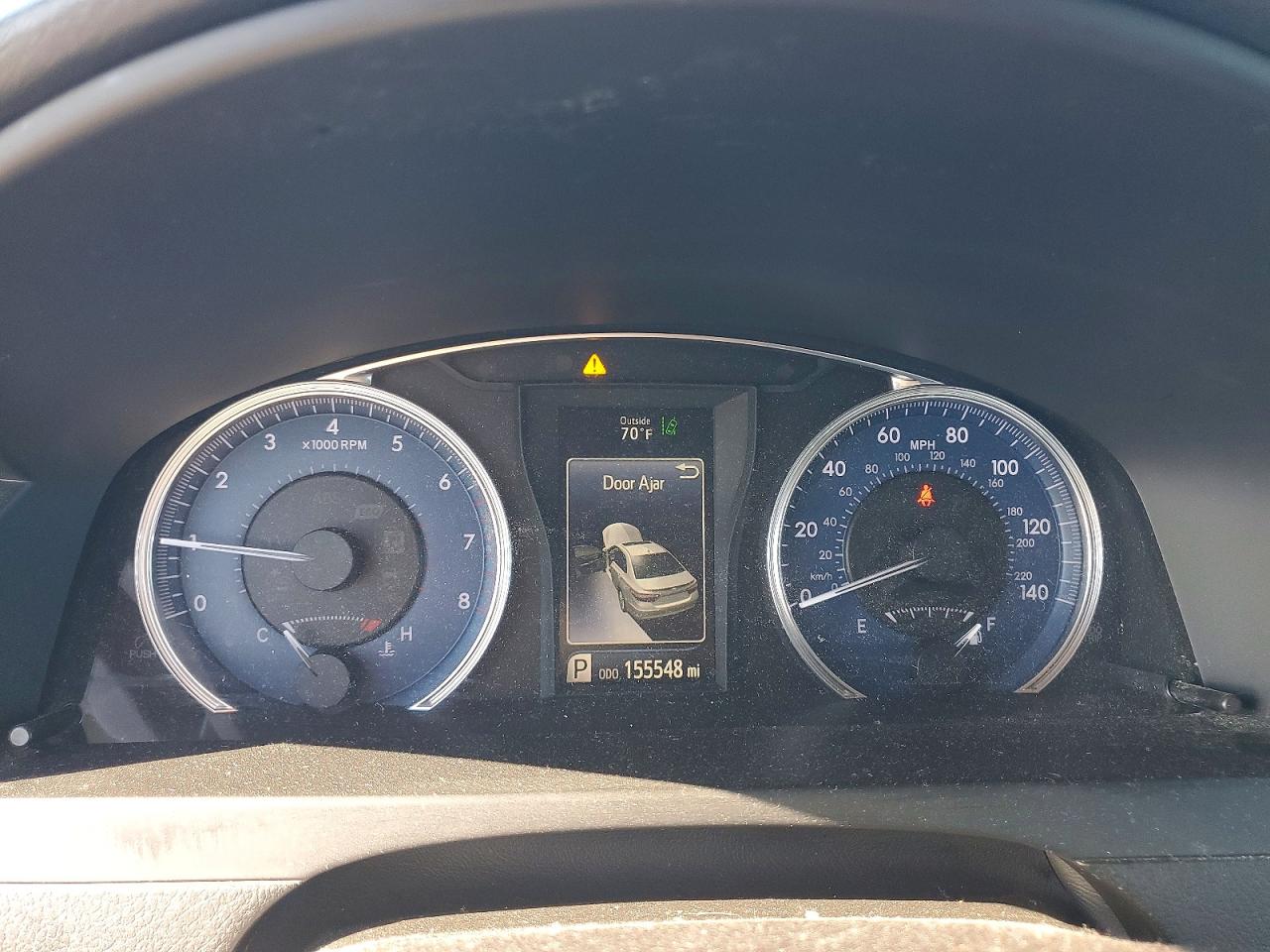 2016 TOYOTA CAMRY LE photo 9