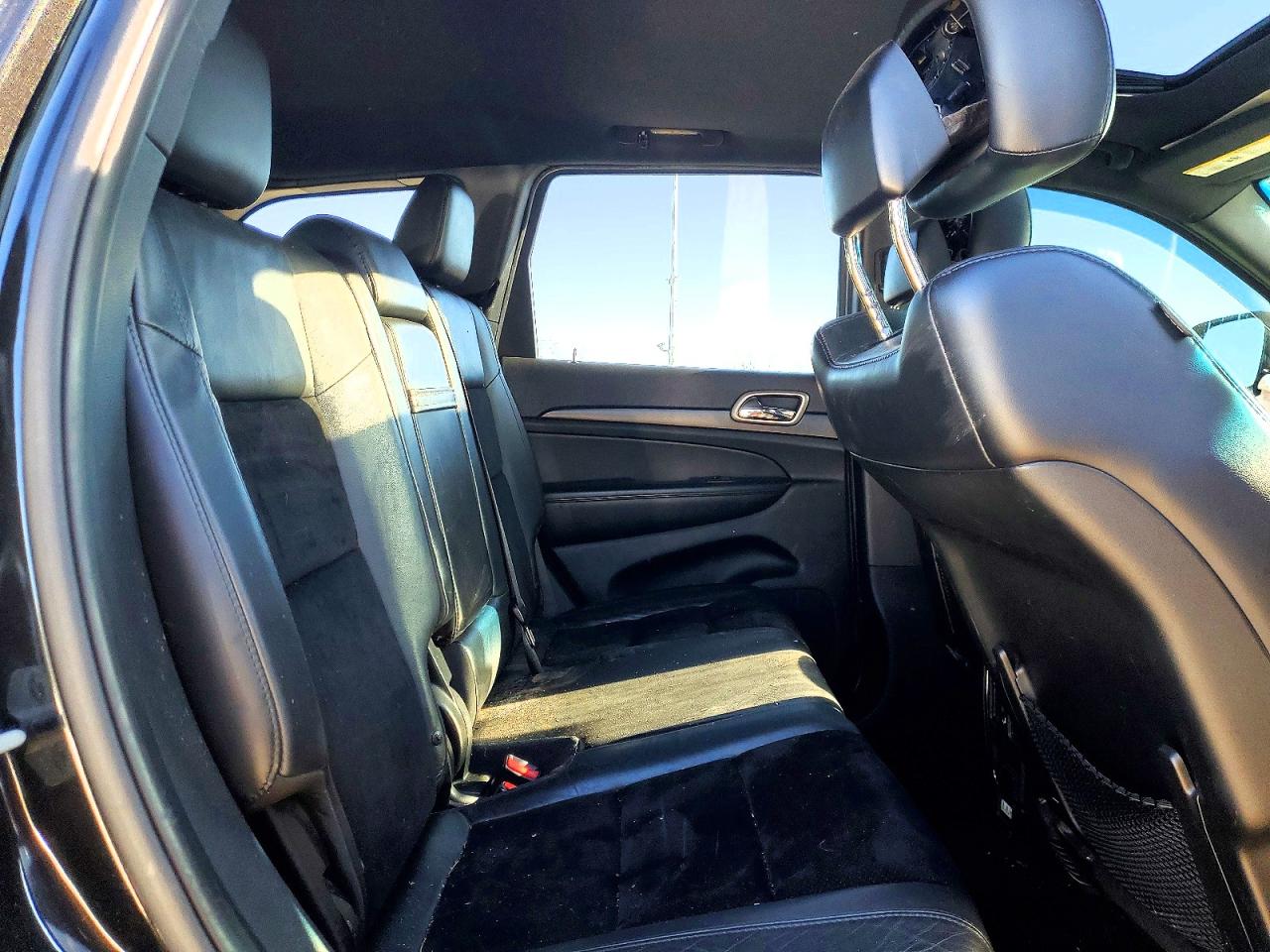 2014 JEEP GRAND CHEROKEE LAREDO photo 11