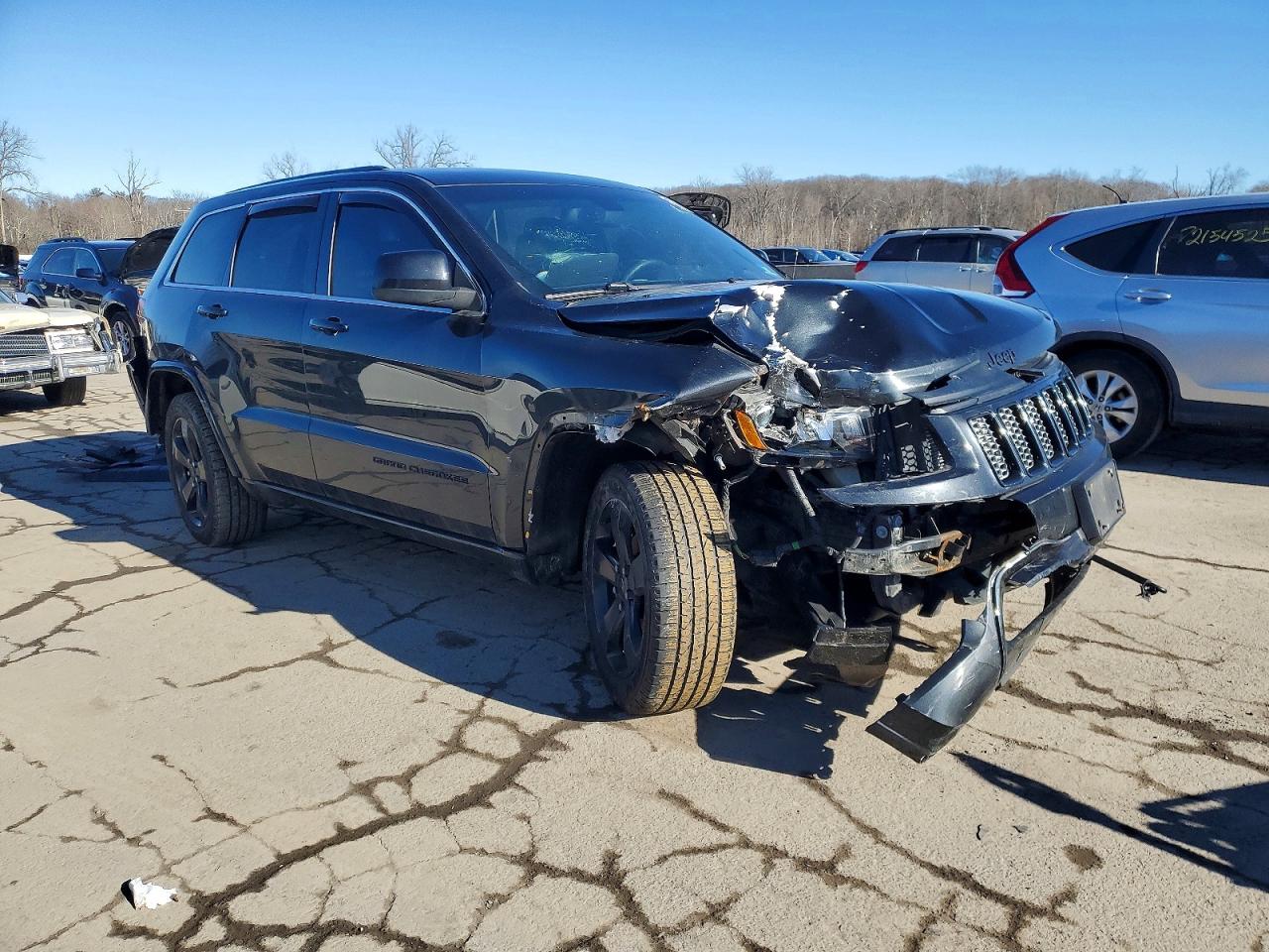 2014 JEEP GRAND CHEROKEE LAREDO photo 4