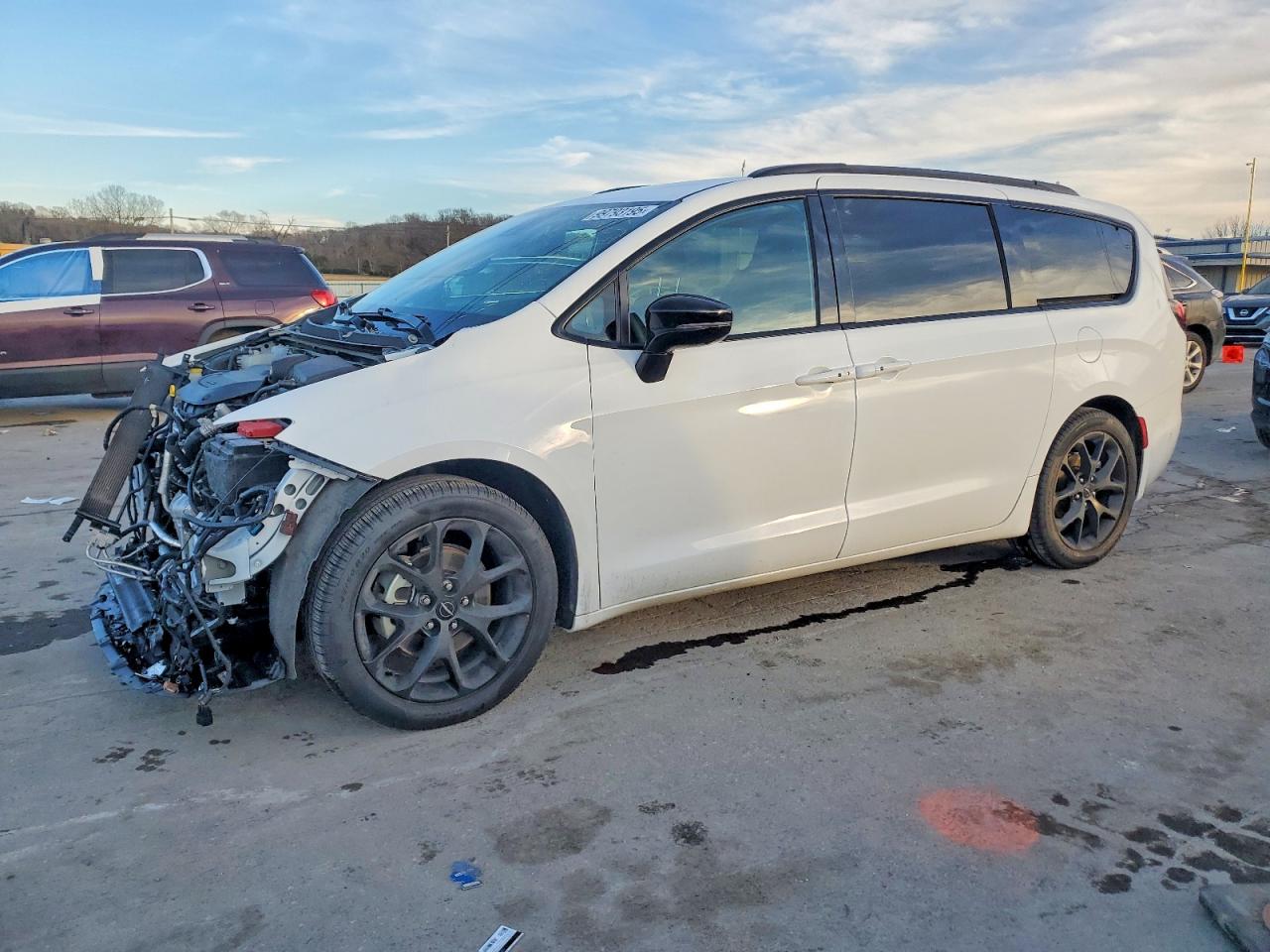 2024 CHRYSLER PACIFICA