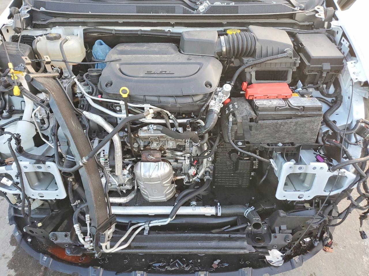 2024 CHRYSLER PACIFICA TOURING L photo 11