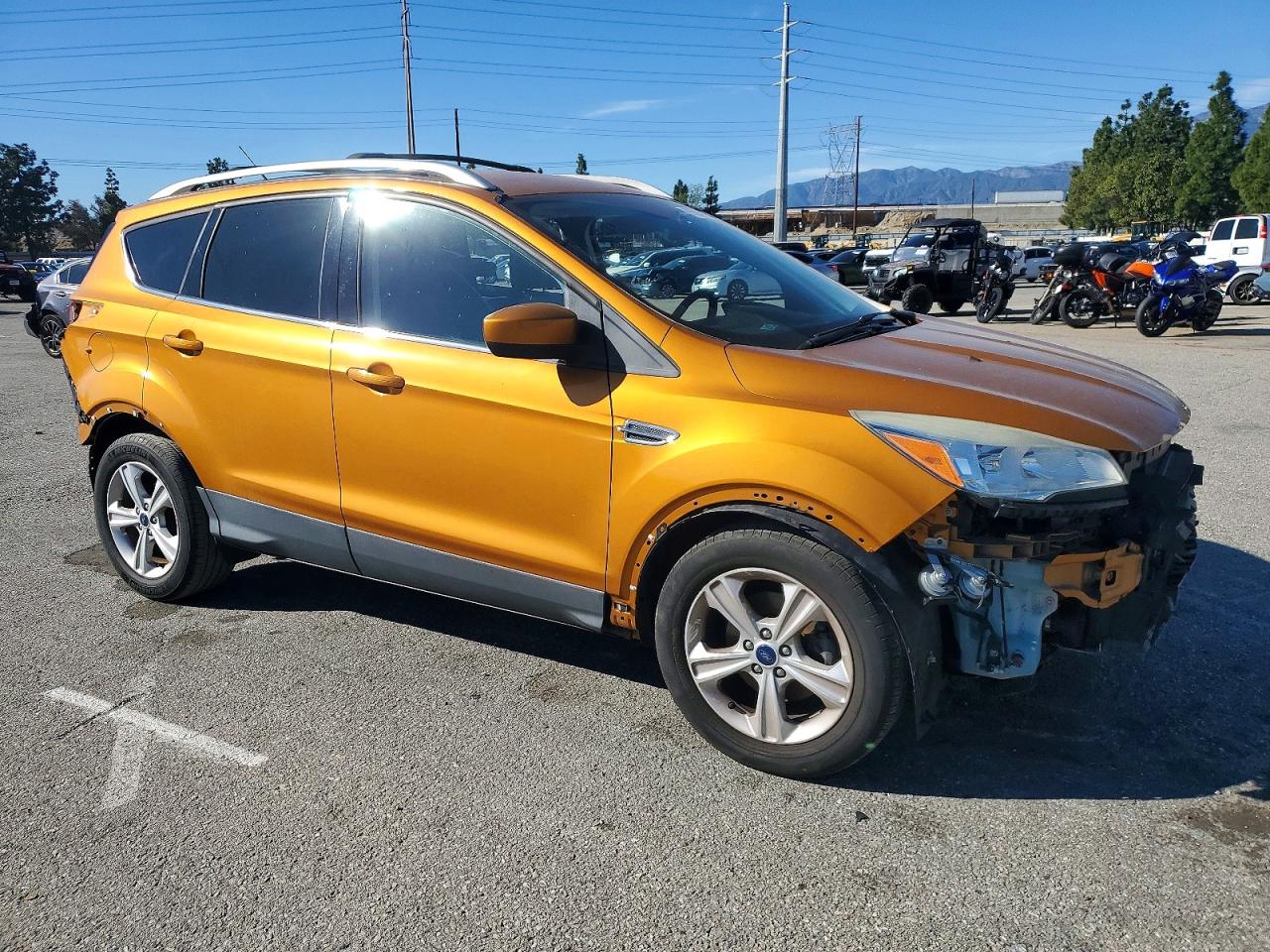 2016 FORD ESCAPE SE photo 10
