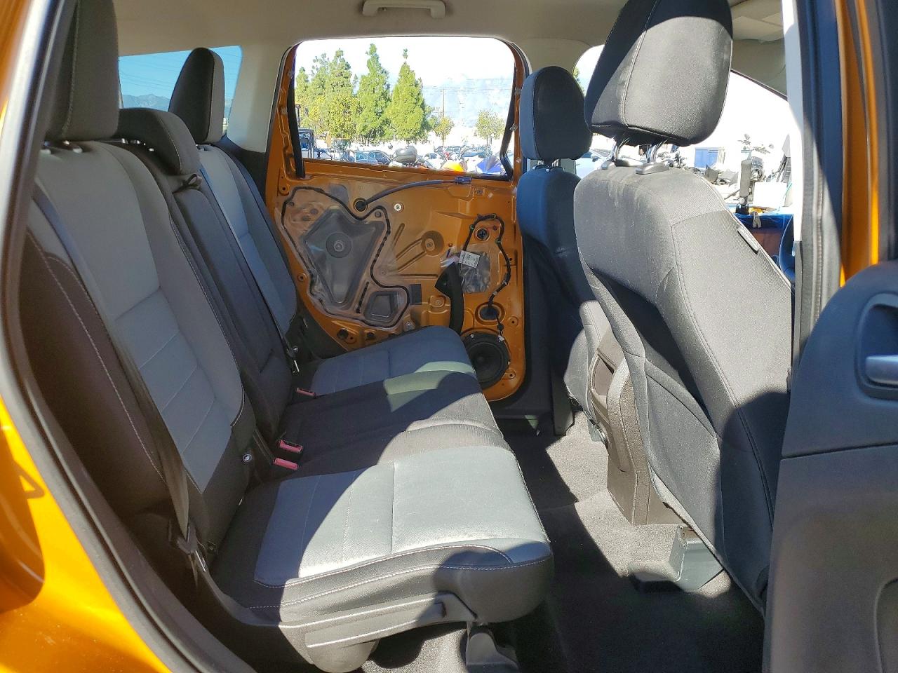2016 FORD ESCAPE SE photo 31