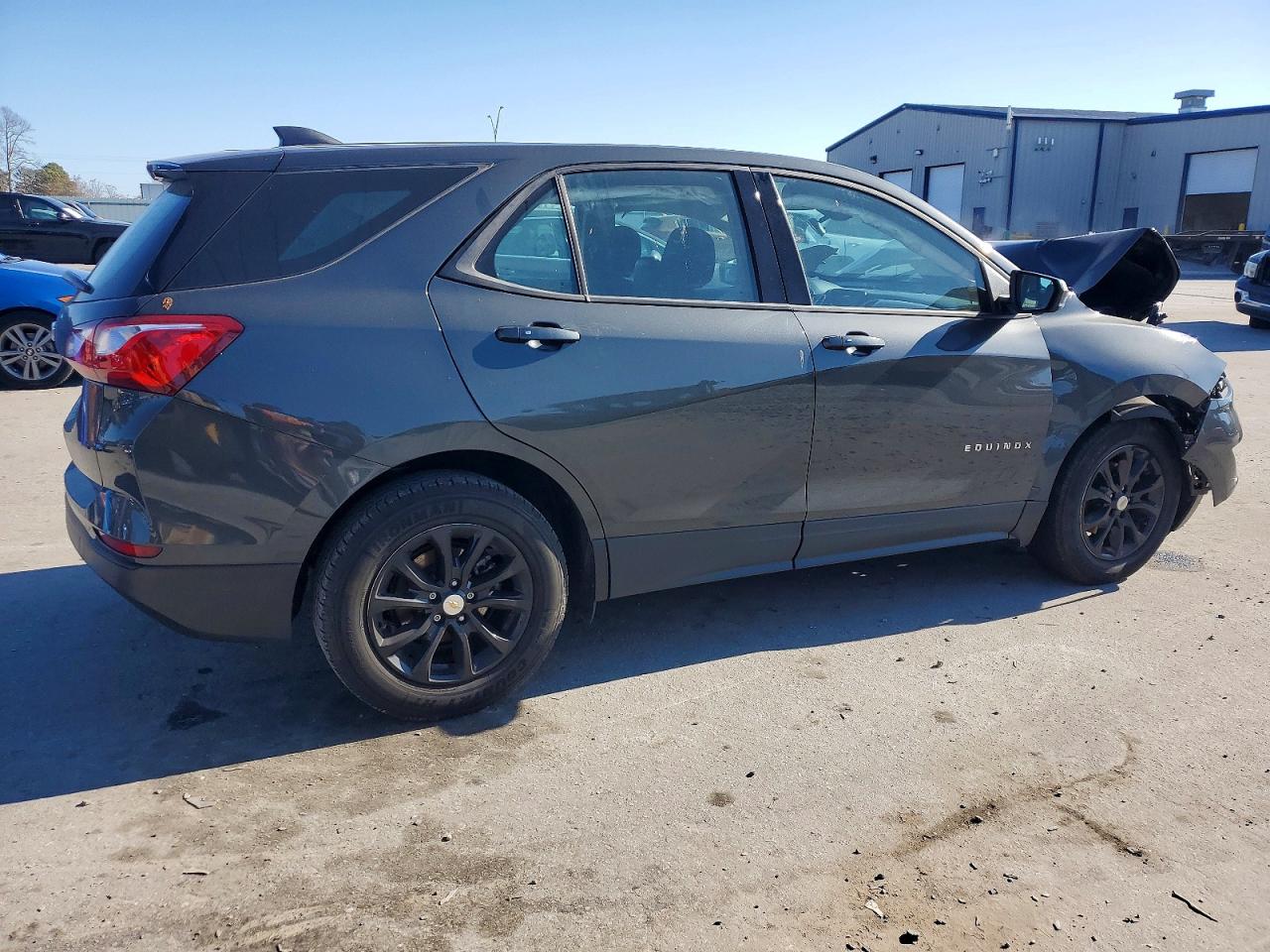2019 CHEVROLET EQUINOX LS photo 3
