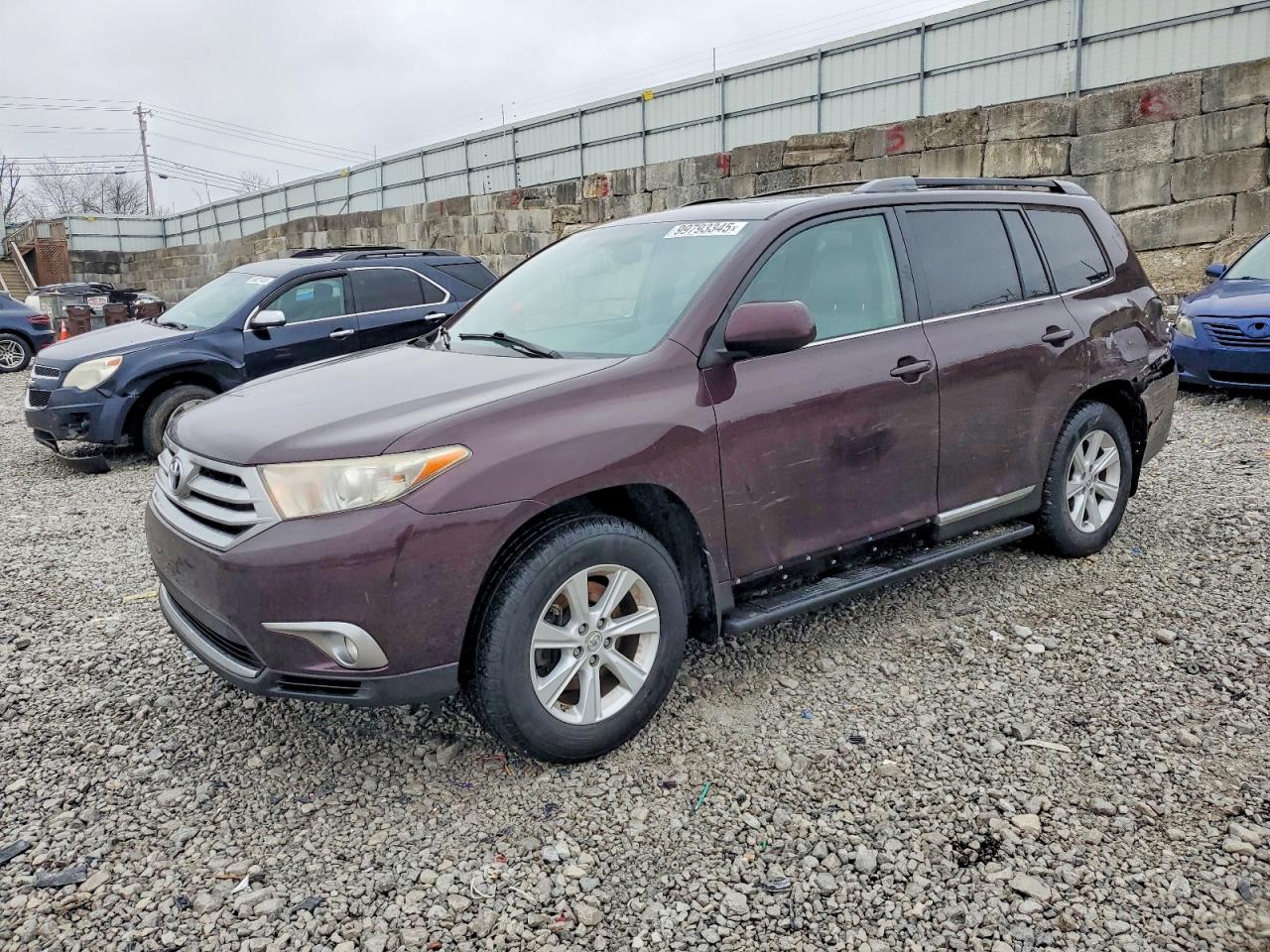 2011 TOYOTA HIGHLANDER