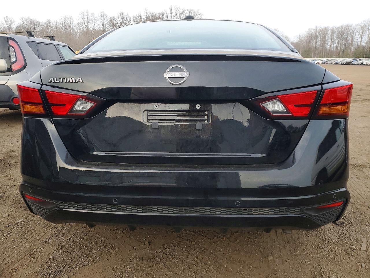 2025 NISSAN ALTIMA SV photo 6
