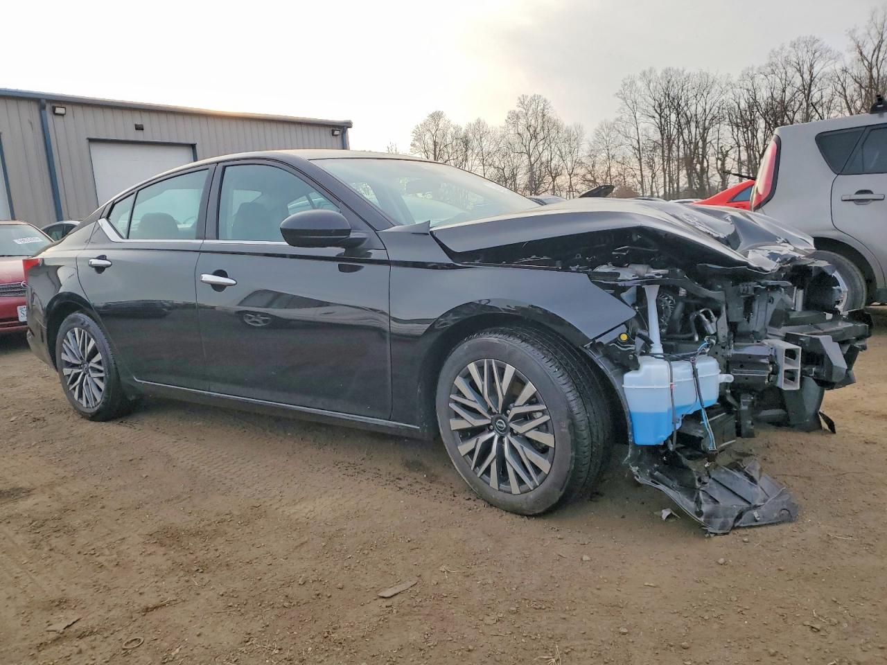 2025 NISSAN ALTIMA SV photo 4