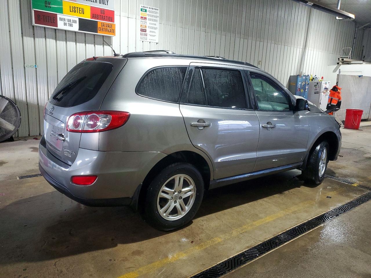 2011 HYUNDAI SANTA FE GLS photo 3