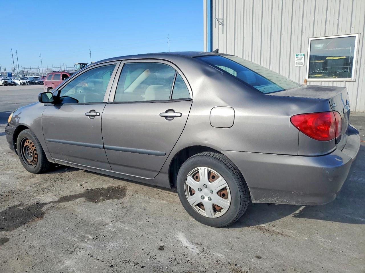 2005 TOYOTA COROLLA CE photo 2